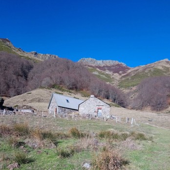 Hiking in the Cantal | The sources of the Jordanne
