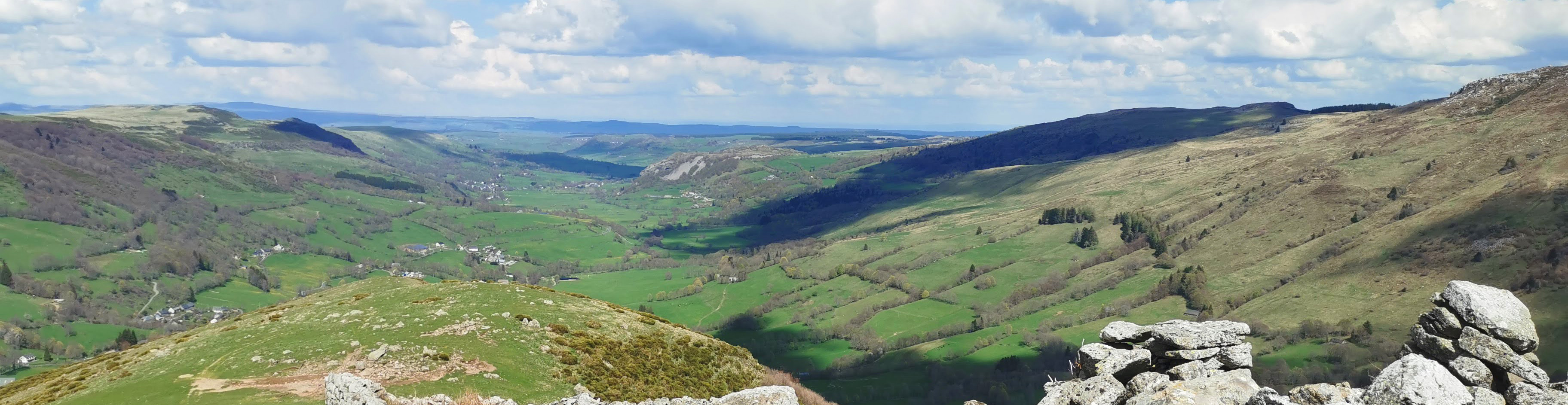 Panorama of the Cantal volcano and the Cézallier plateau
