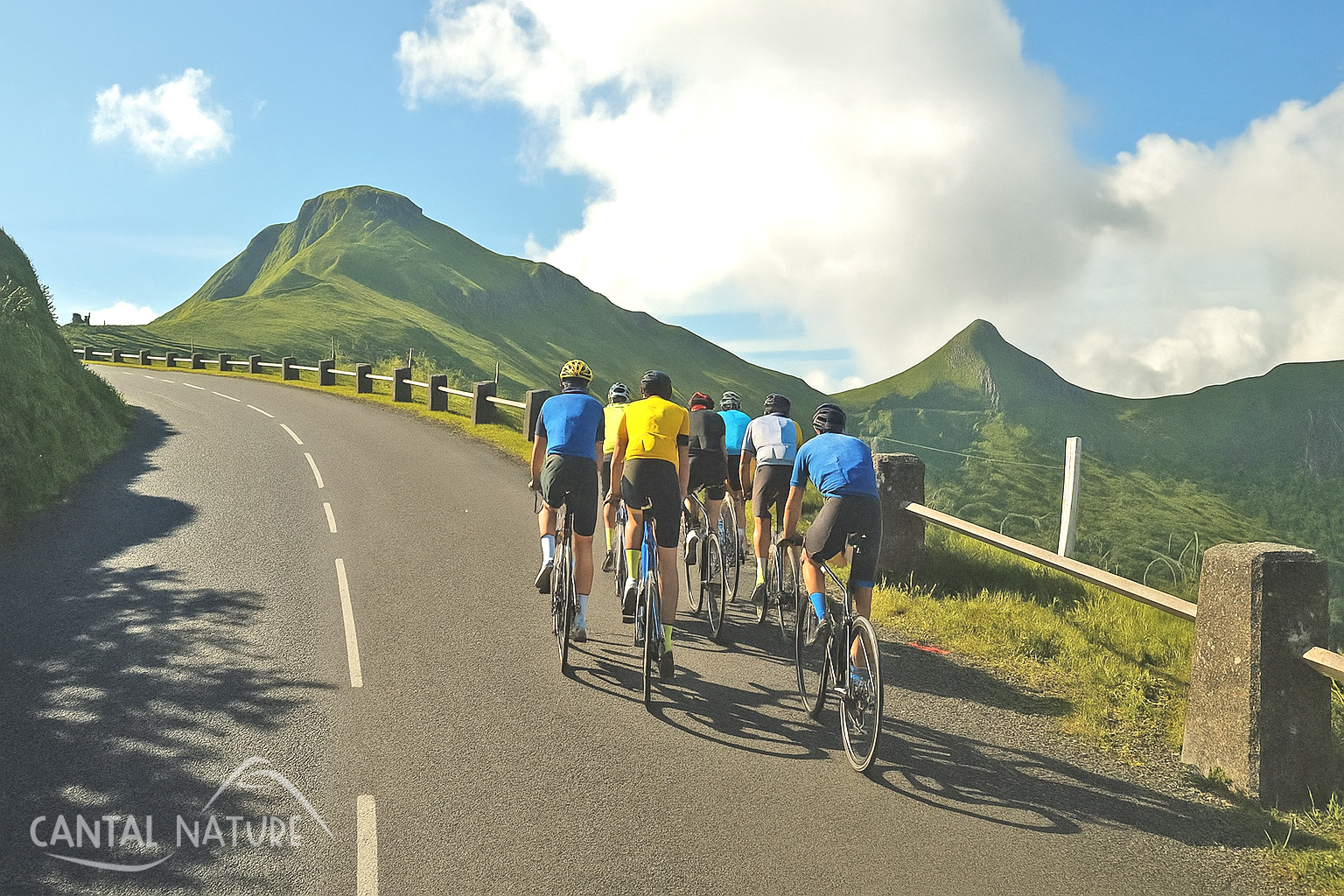 Reise „Auf den Straßen der Tour“ von Cantal Nature